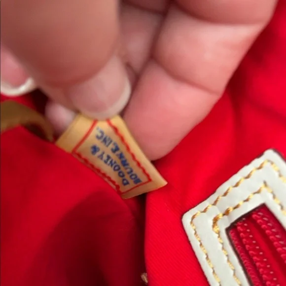 Dooney and Bourke leather Florentine medium Russle Ecru tore Bag. - Picture 10 of 13